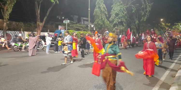 Karnaval budaya JKPI yang berhasil memukau penonton.