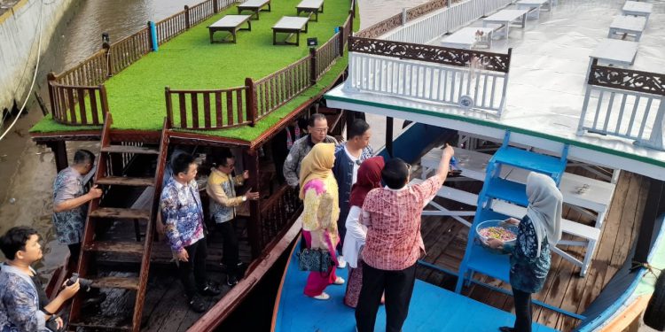 Dua kapal wisata yang baru dilaunching. (foto : shn/seputaran)