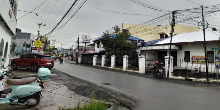 Jalan Cemara yang mulai diberlakukan dua arah. (foto : shn/seputaran)