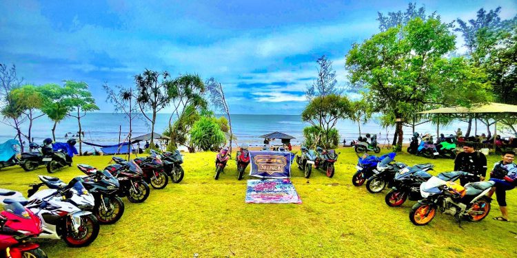 PT Trio Motor menggelar acara New Year Ride yang diikuti oleh para anggota Komunitas CBR Banjarmasin. (foto : istimewa)