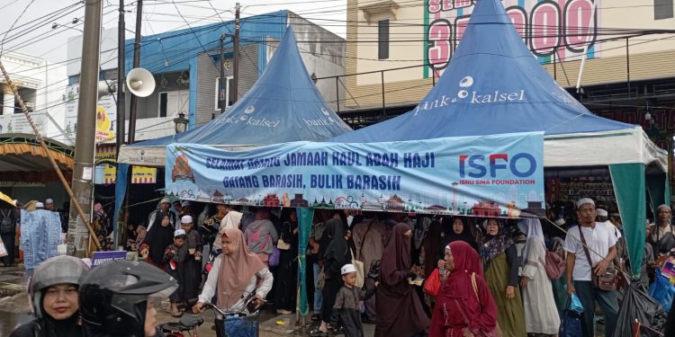 Rest area Bank Kalsel untuk jemaah haul Guru Zuhdi.