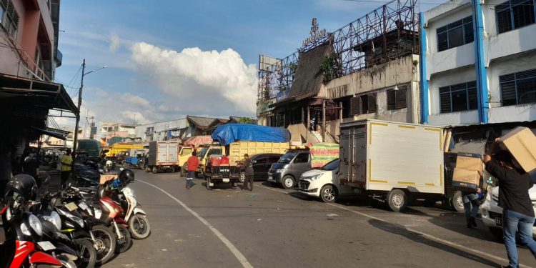 Kawasan parkir di pasar tradisional yang akan ditata Dishub Banjarmasin. (foto : shn/seputaran)