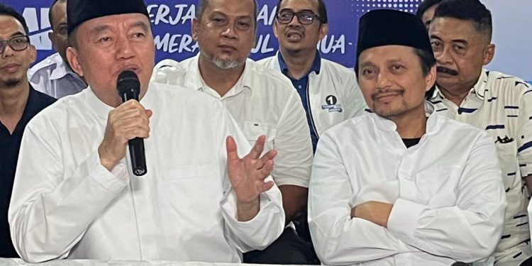 Gubernur Kalsel H Muhidin bersama wakilnya Hasnur berkomitmen dengan visinya untuk menjadikan Kalsel sebagai gerbang logistik Kalimantan. (foto : istimewa)