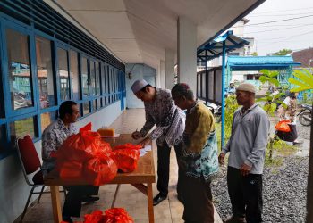 PGRI Cabang Banjarmasin Selatan Bagikan 80 Paket Sembako kepada Guru SD hingga SMP