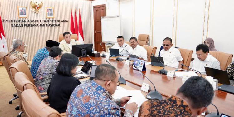 Rapat bersama Kementerian ATR/BPN dengan Wakil Menteri Keuangan. (foto : istimewa)