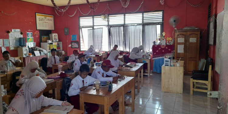 Proses belajar mengajar di sekolah. (foto : shn/seputaran)