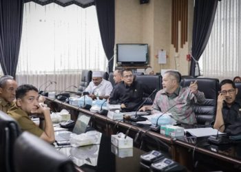 Pansus III Raperda Pembiayaan Tahun Jamak Gelar RDP dengan Pemprov