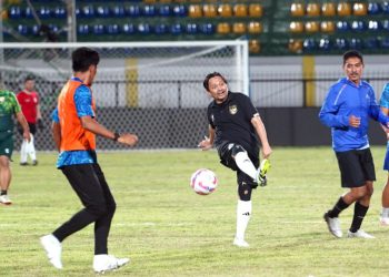 Perkuat Silaturahhmi, Tim Wagub Kalsel dan Tim Bupati Banjar Gelar Pertandingan Persahabatan