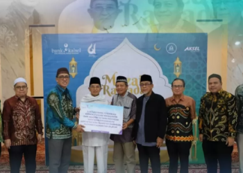 Bank Kalsel Bantu Biaya Pendidikan Tujuh Mahasantri
