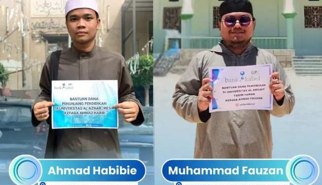 Dua penerima bantuan pendidikan Bank Kalsel. (foto : istimewa)