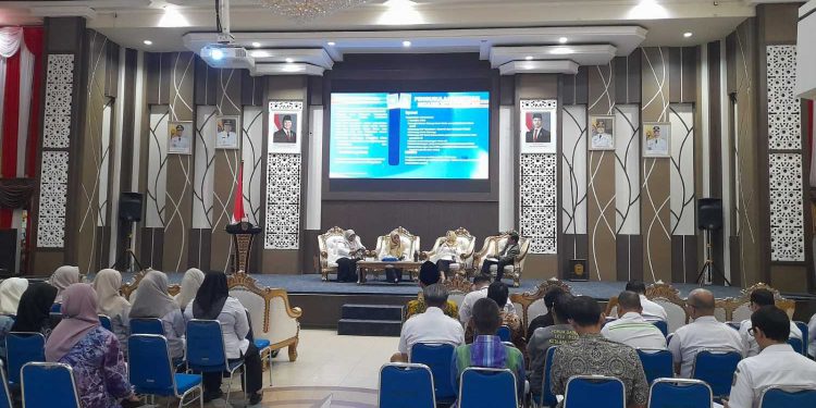 Forum Konsultasi Publik atau Public Hearing di Aula Kayuh Baimbai, Balai Kota Banjarmasin. (foto : shn/seputaran)