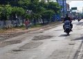 Jalan Rusak Depan RSUD Sultan Suriansyah Dikeluhkan Warga