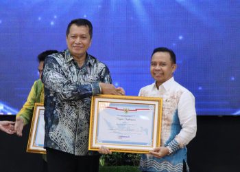 Pemkab Tapin Raih Dua Penghargaan dari Kemenpan RB