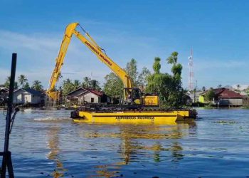 Pemko Beli Ekskavator Amphibios Senilai Rp 7,2 Miliar untuk Sungai