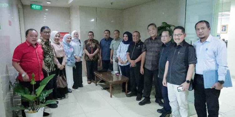 Pansus IV DPRD Kalsel saat Kunker ke Ditjen Otda Kemendagri. (foto : istimewa)