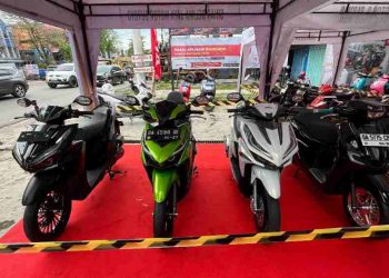 Mini Contest Honda Custom dan Live Musik Meriahkan Showroom Delima Motor Sutoyo