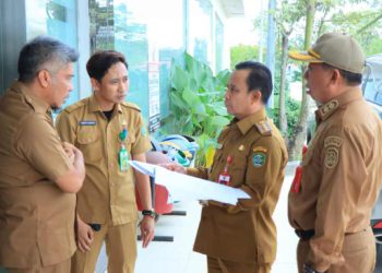 Bupati dan Wabup Tinjau Kondisi Plafon Rusak di RSUD Datu Sanggul Rantau