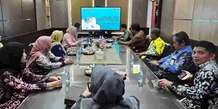 BSSN saat menyampaikan penilaian tingkat kematangan dan keamanan siber dan sandi di Diskominfo Kalsel. (foto : istimewa)
