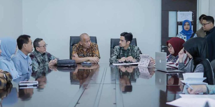 Pansus I DPRD Kalsel saat konsultasi ke Direktorat Produk Hukum Daerah Kemendagri. (foto : istimewa)