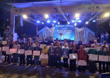 40 Seniman dan Budayawan Terima Anugerah Kebudayaaan Kalsel 2025