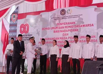 Gubernur Kalsel Serahkan Remisi kepada Warga Binaan