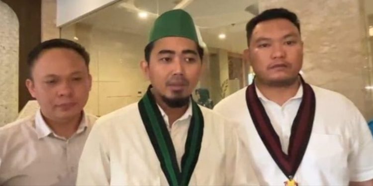 Ketua BadkoHMI Kalsel  Abdi Aswadi saat diwawancarai. (foto : putza/seputaran)