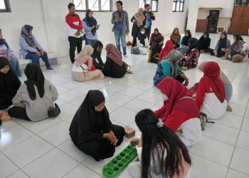 DPMPTSP Banjarmasin Rangkul Anak Putus Sekolah Gelar Bakti Sosial