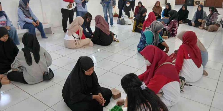 Lomba Badaku dalam kegiatan Bakti Sosial yang digelar DPMPTSP Banjarmasin. (foto : shn/seputaran)