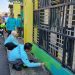 Walikota Banjarmasin Bersama Istri Cat Pagar Fasilitas Umum