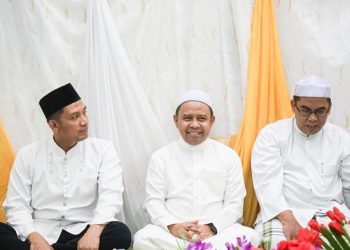 Hadiri Maulid di Langgar Baiturrahman, Bupati Yamani Ajak Jemaah Teladani Akhlak Nabi Muhammad SAW