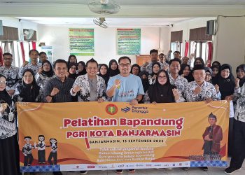 Pelatihan Bapandung: Langkah PGRI Banjarmasin Rawat Seni Tutur Banjar