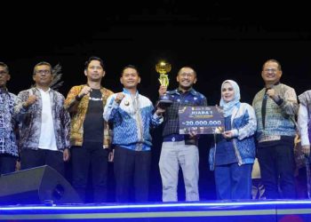 Perahu Naga Bank Kalsel Juara Kesatu Festival Jukung Hias
