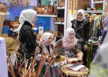 Hadiri ‎Pameran Kerajinan INACRAFT, Ketua Dekranasda Kalsel Motivasi UMKM Banua
