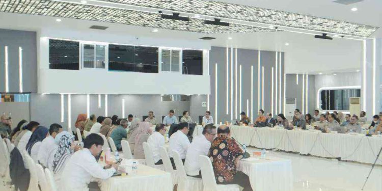 Kegiatan Kick Off Implementation Support Mission yang dibuka Sekjen ATR/BPN Pudji Prasetijanto.  (foto : Humas ATR/BPN)