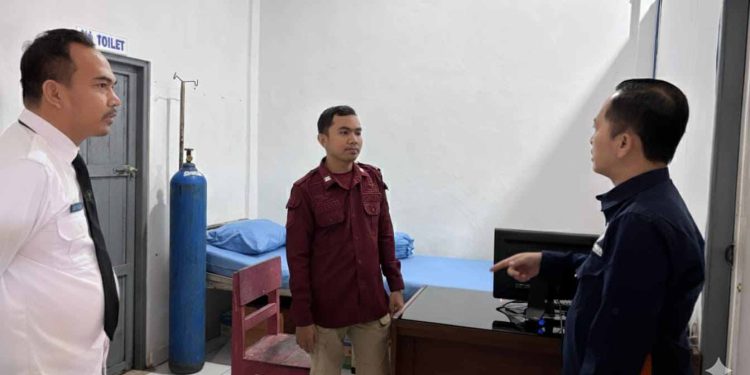 Pihak Ombudsman Kalsel saat berkunjung ke salah satu Rutan. (foto : istimewa)