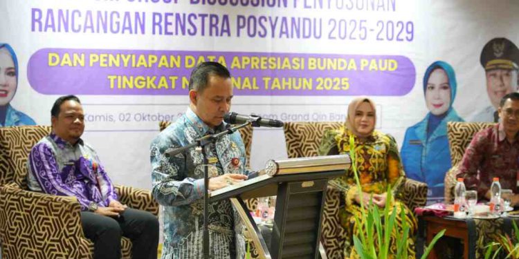 Bupati Tapin H Yamani saat membuka FGD Renstra Posyandu. (foto : istimewa)