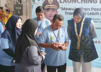 Perumda Pasar Terapkan Kartu Tap Cash Bayar Retribusi, Pedagang : Ini Merepotkan