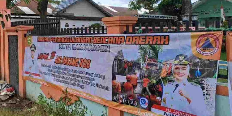 Imbauan BPBD Banjarmasin terkait banjir rob. (foto : shn/seputaran)