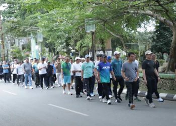 Pererat Silaturahmi antar Pegawai, Bank Kalsel Gelar Jalan Sehat Bersama di Barabai