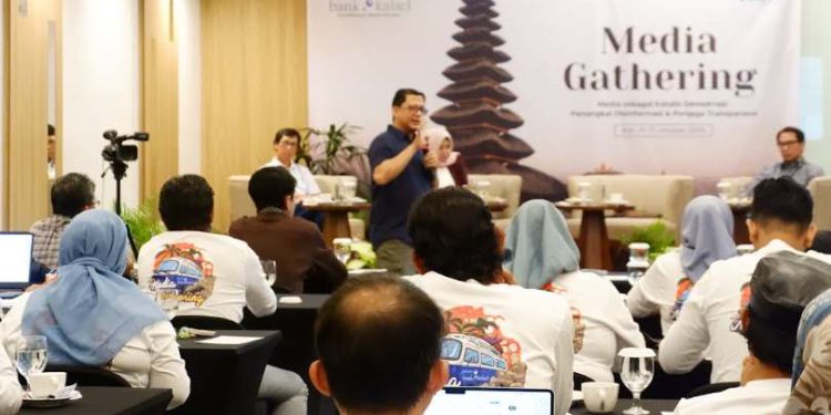 Media Gathering Bank Kalsel bersama insan pers. (foto : Bank Kalsel)