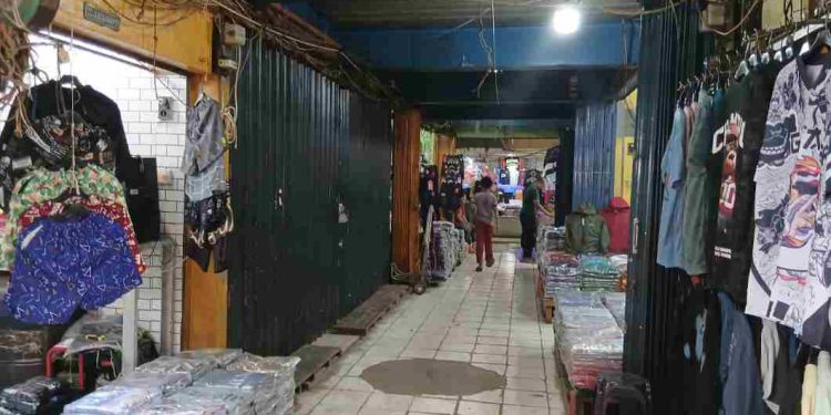 Salah satu pasar yang berada di bawah pengelolaan Perumda Pasar Banjarmasin. (foto : shn/seputaran)
