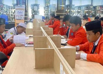 Pelajar MTs Al-Hamid Banjarmasin Berkunjung ke Perpustakaan Palnam