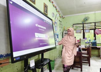 Dukung Digitalisasi, SD dan SMP di Banjarmasin Dapat Smart TV