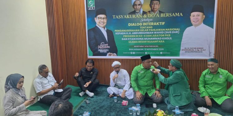 Tasyakuran dan doa bersama sekaligus dialog interaktif tentang penganugerahan gelar pahlawan nasional kepada KH Abdurrahman Wahid alias Gus Dur. (foto : putza/seputaran)