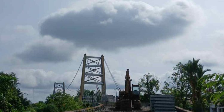 Jembatan Cusa yang masih belum rampung dikerjakan. (foto : shn/seputaran)