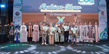 Fashion Show Sasirangan di CoE South Kalimantan 2026 Dapat Apresiasi Pengunjung Teras Malioboro