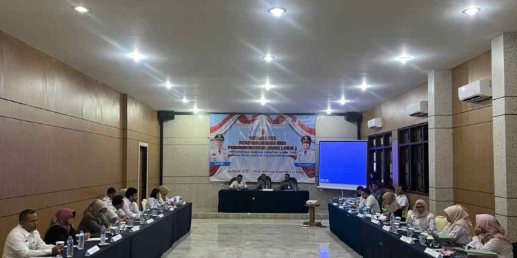 Sidang Tim PIPA 2025 yang digelar Dinas Sosial Kalsel. (foto : Adpim Kalsel)