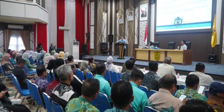 Walikota Banjarmasin HM Yamin saat berikan sambutan pada kegiatan sosialisasi. (foto : shn/seputaran)