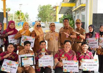Momen HKN, Bupati Tapin Apresiasi Dedikasi Insan Kesehatan