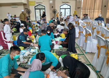Pengelola Masjid Raya Sabilal Muhtadin Gelar Sunatan Masal dan Cek Kesehatan Gratis